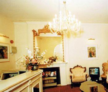 Kingswaypark At Park Avenue Hotel London