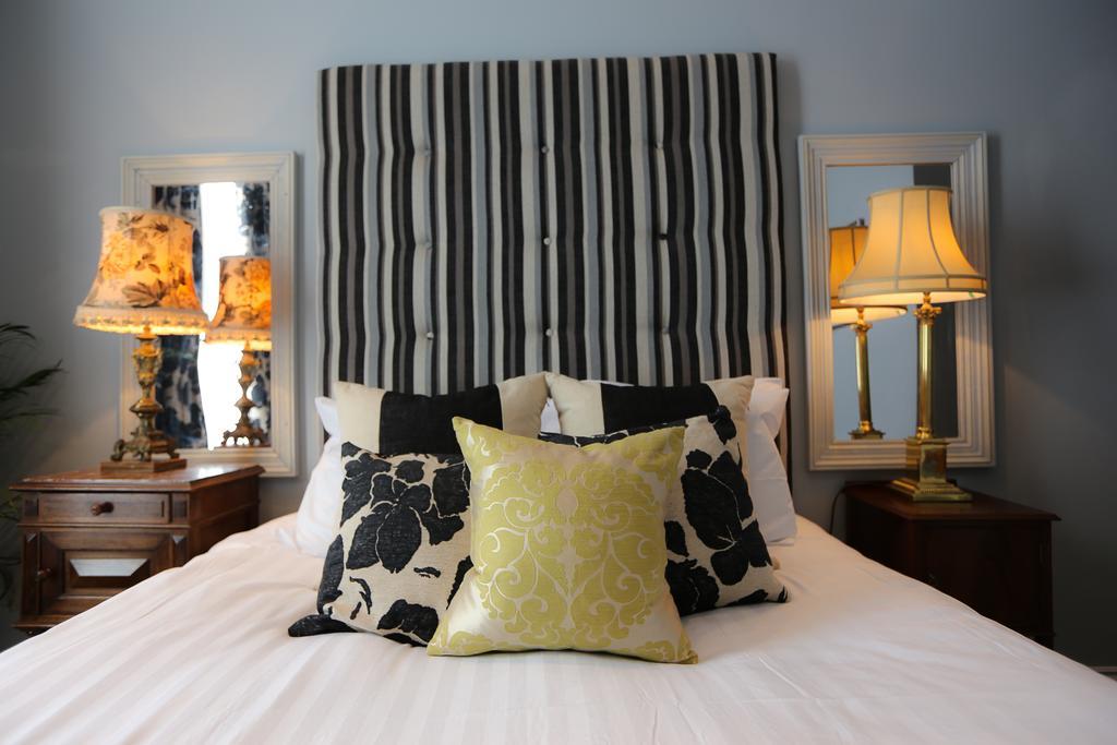 The Crown And Sceptre Hotel
