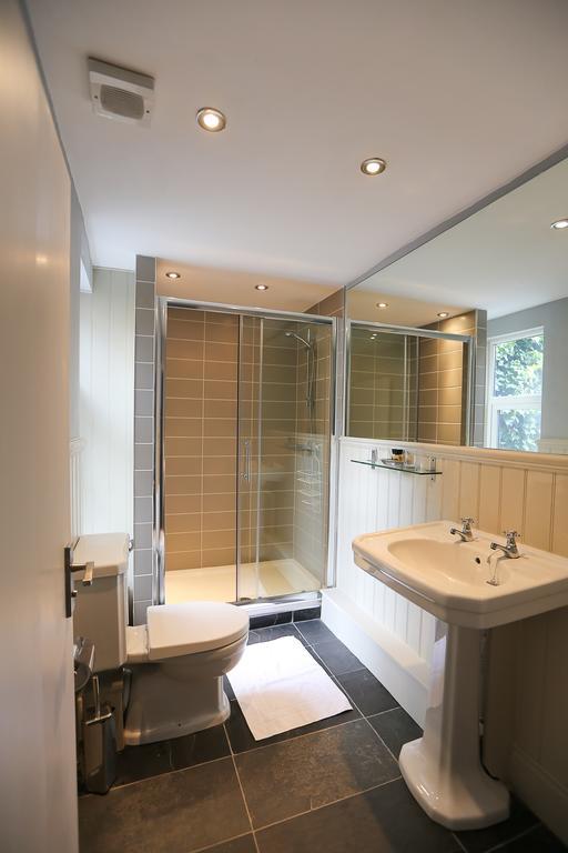 Hotel The Crown And Sceptre 4*