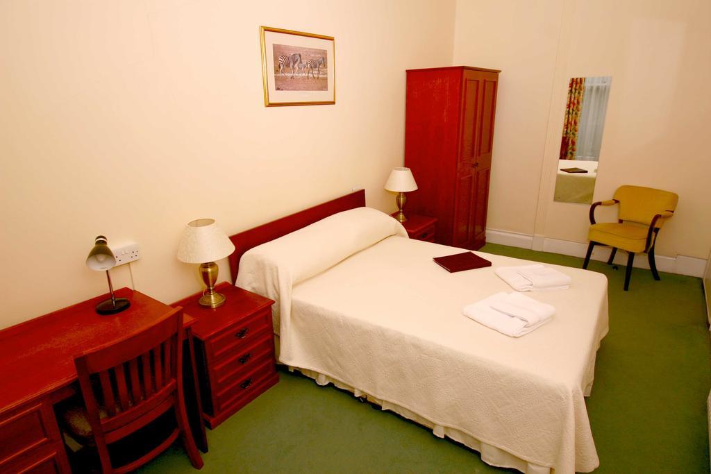 The Penn Club Bed & Breakfast