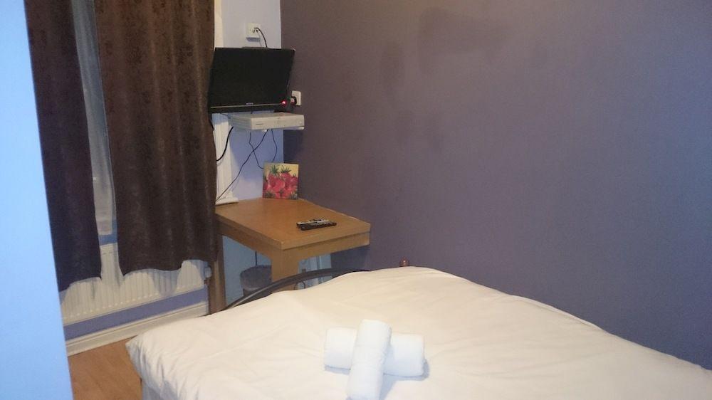 Hotel View Stratford 2*