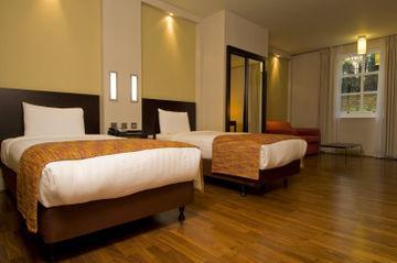 Nh Kensington Hotel London