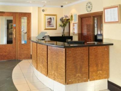 Comfort Harrow Hotel 3*
