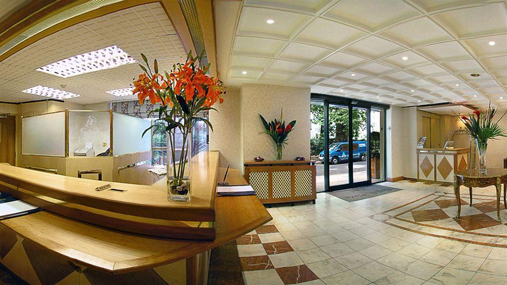 Norfolk Plaza Hotel London