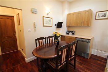 Castletown House Apartment London
