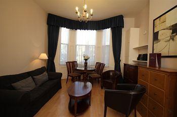 Castletown House Apartment *