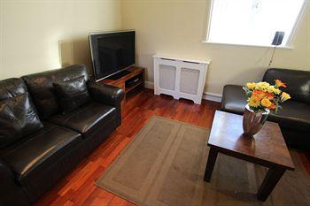 Castletown House Apartment
