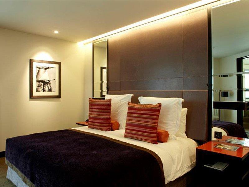 Crowne Plaza Battersea 4* Londres