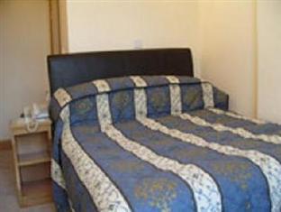 St Joseph Hotell 2*