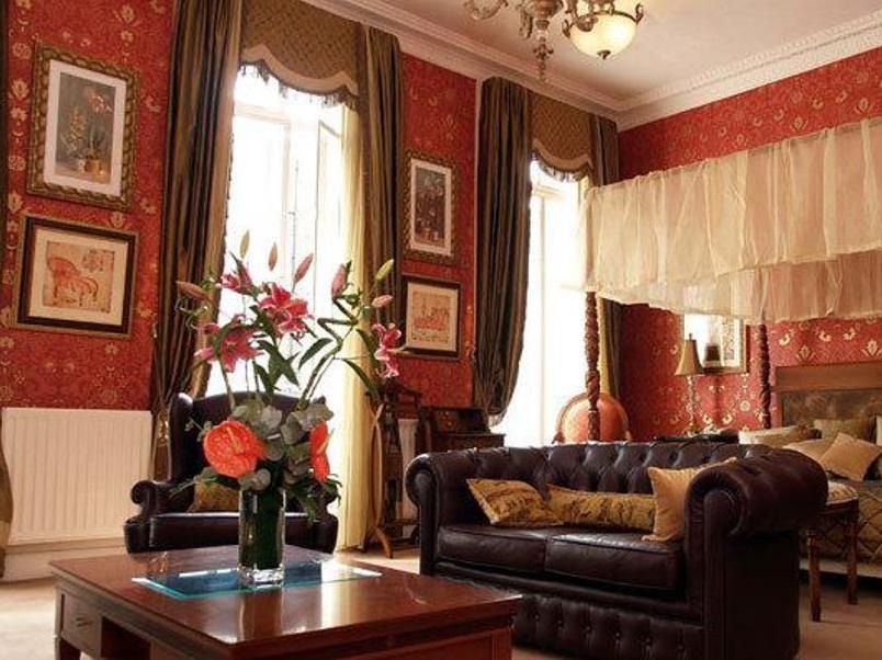 Opulence Boutique Hotel