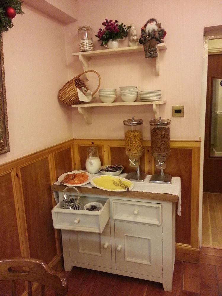 Fairway Hotell 2*