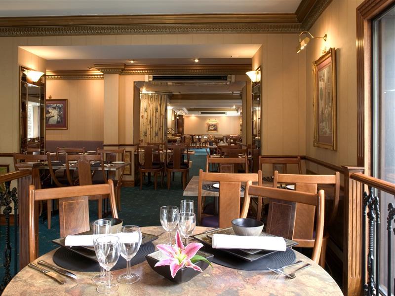 Hotel Berjaya Eden Park London