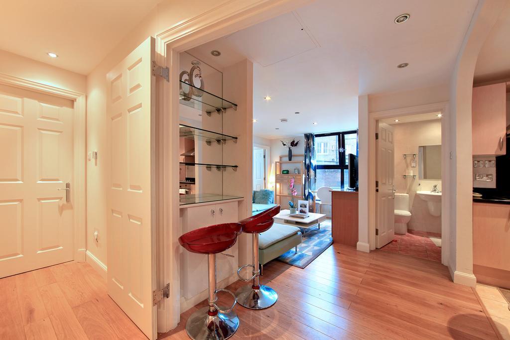 Apartment Point West London