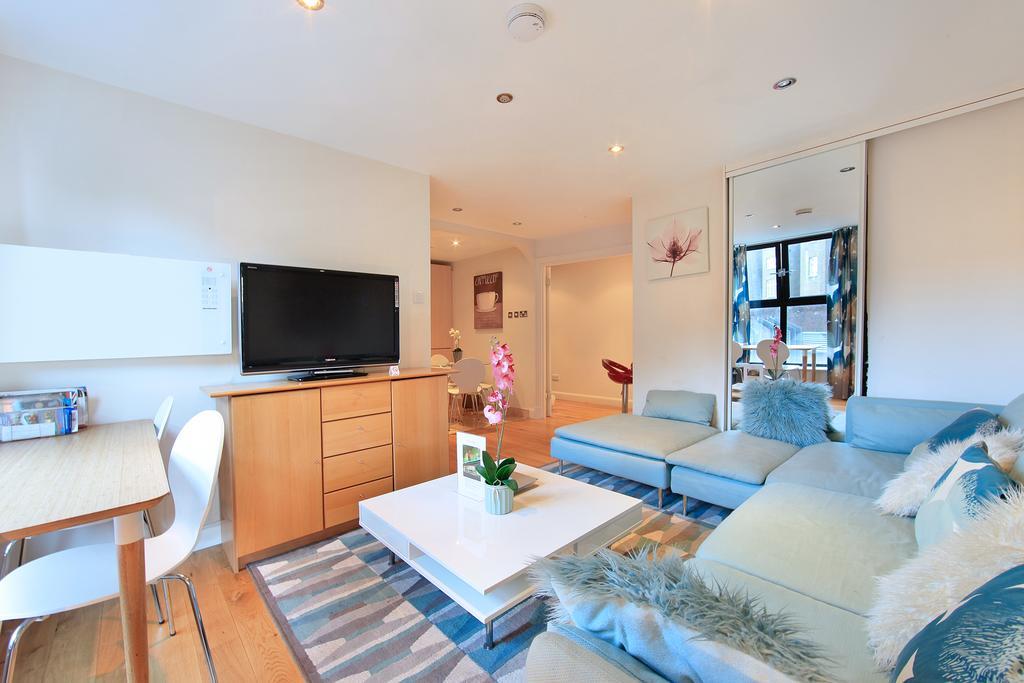 Apartment Point West *
