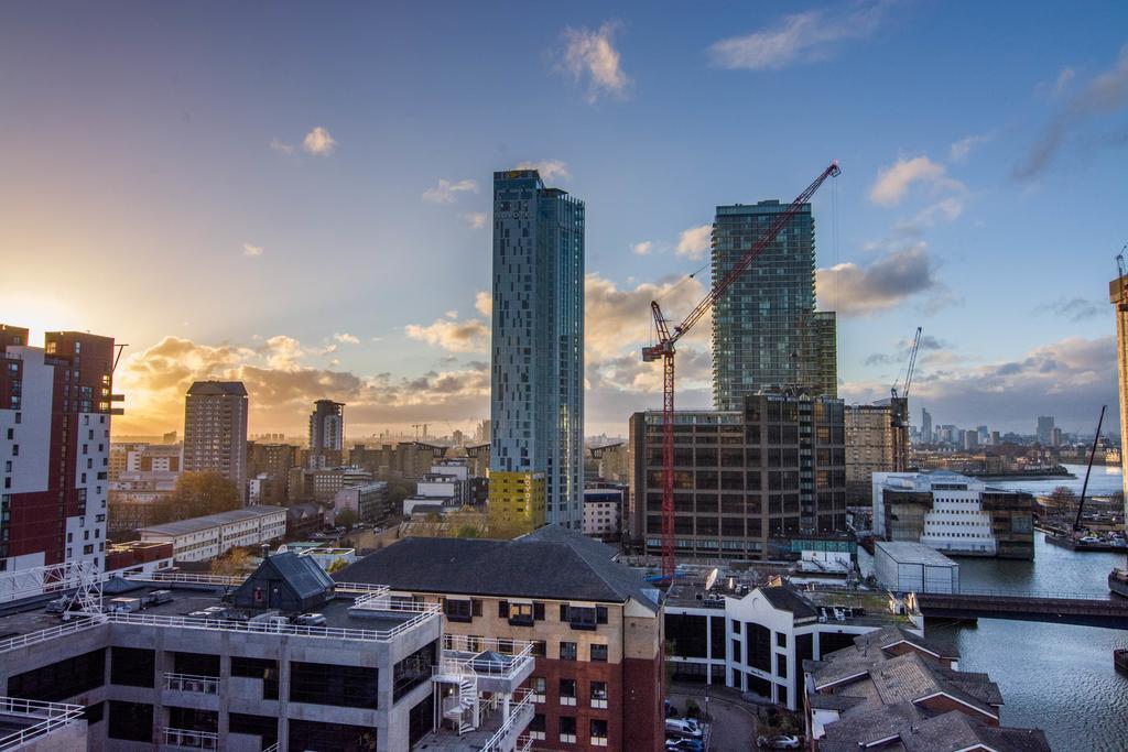 Canary Wharf - Corporate River View Apartments Apartment London