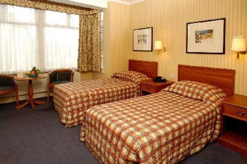 Comfort Harrow Hotel