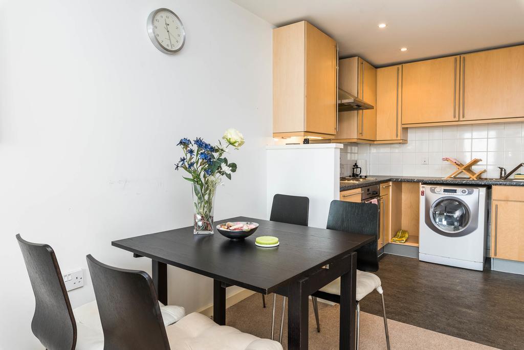Fantastic 1 Bed Flat Stratford Leilighet London