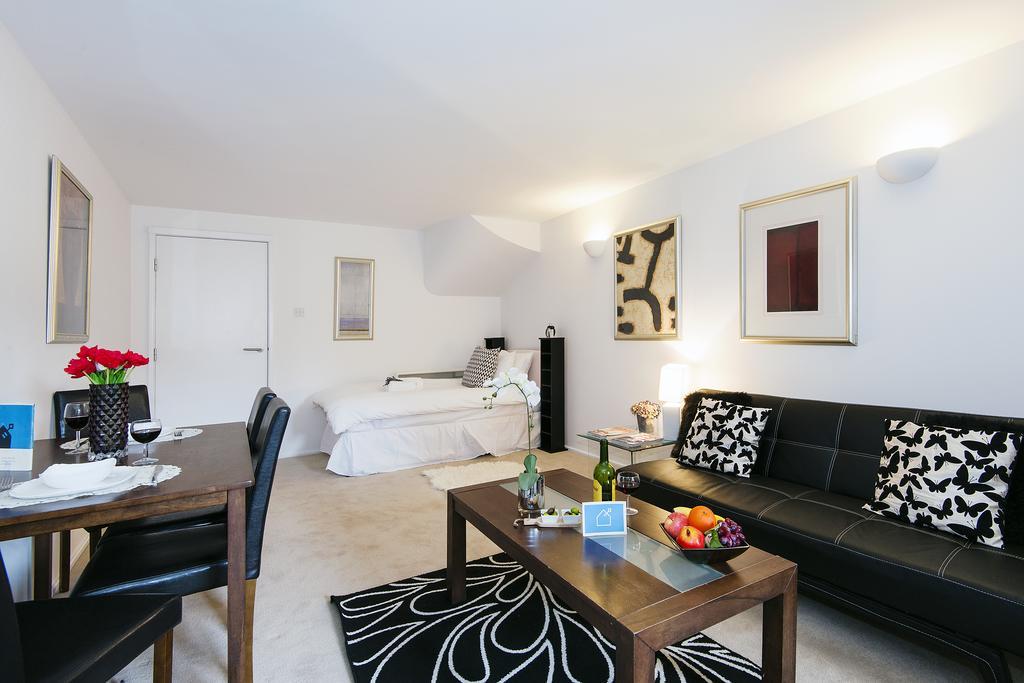 Point West Apartment