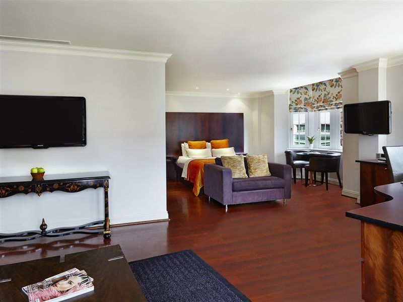 Radisson Blu Hotel, Euston Square - Formerly Grafton Hotel 4*