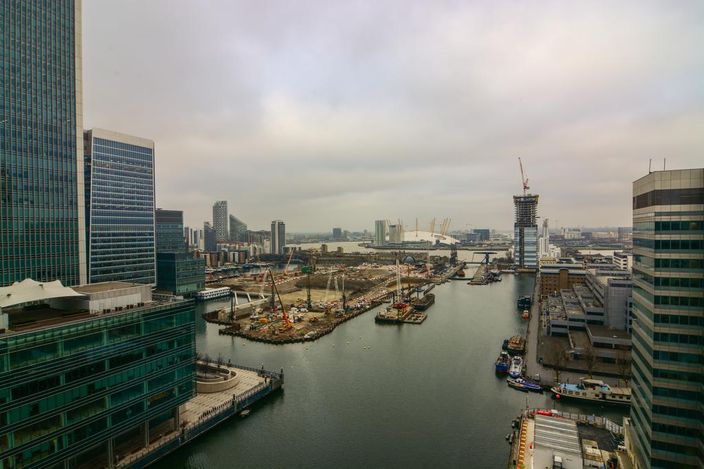 Canary Wharf - Corporate River View Apartments Apartment London