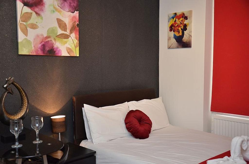 Hyde Park Talbot Square Apartment London
