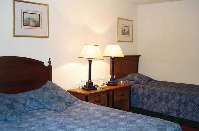 Clapham South Belvedere 2* London
