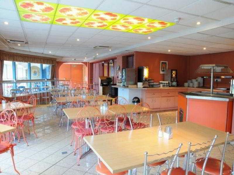 Ibis Styles Excel Hotel 3*