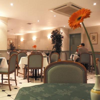 Norfolk Plaza Hotel London