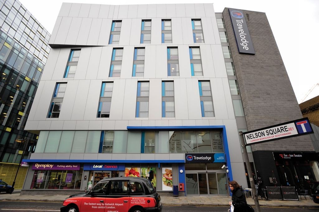 Travelodge Southwark Hotel 3*
