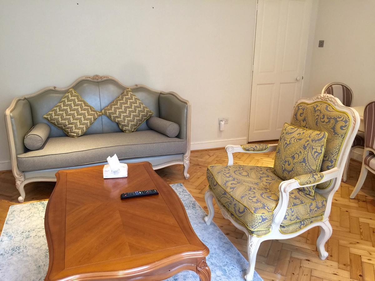 Victoria Square Apartment London
