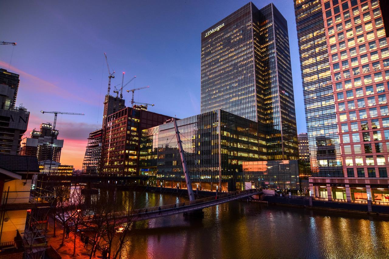Canary Wharf - Corporate River View Apartments * London