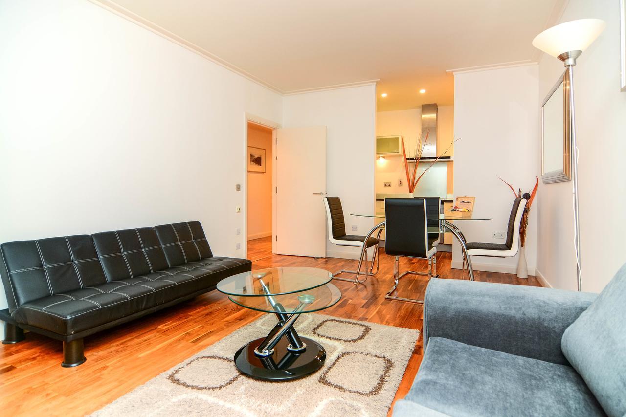 Canary Wharf - Corporate River View Apartments Apartment London