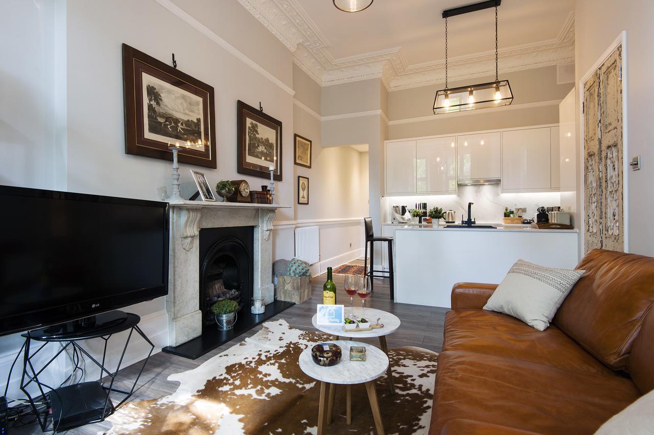 Kensington - Warwick Road 3*