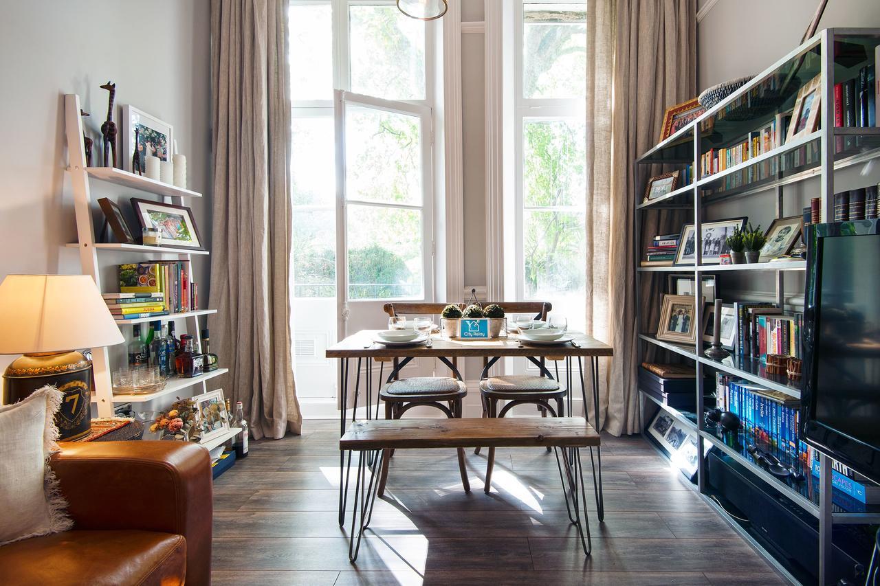 Kensington - Warwick Road 3*