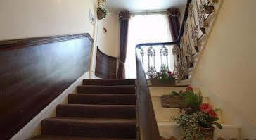 Hotel Imperial Court 3*