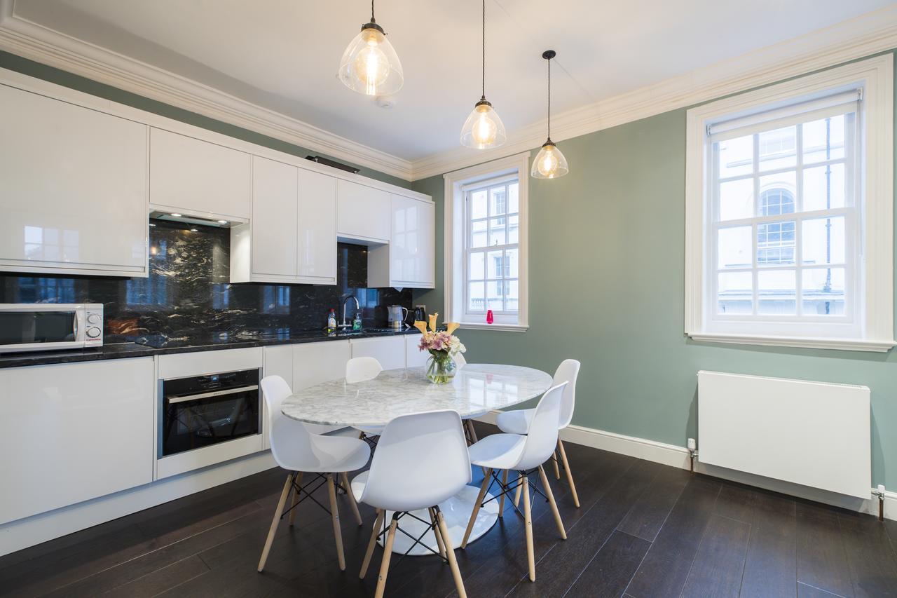 Elegant 2 Bed In Mayfair, Next To Hyde Park Londres