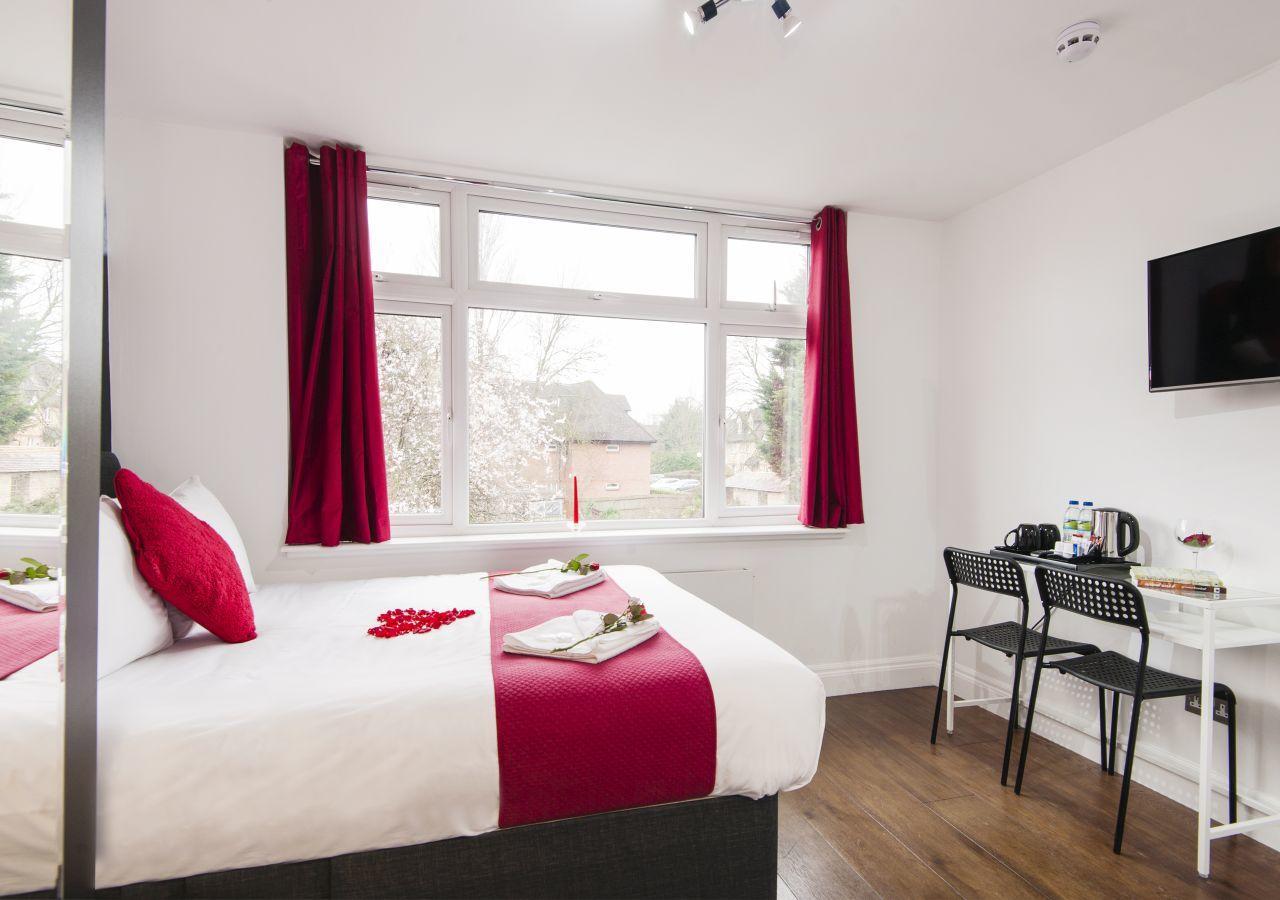 Hotel Wembley Park 3*
