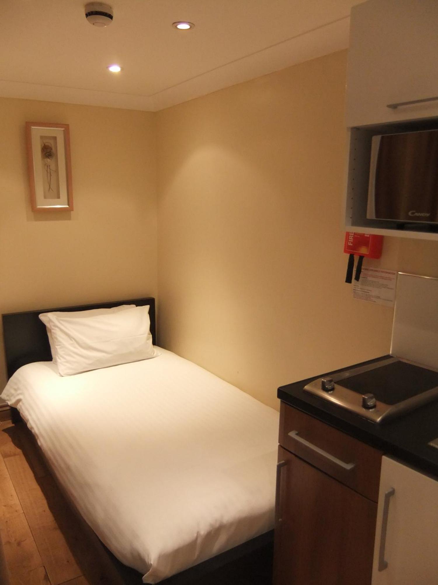 Dylan Earls Court * London