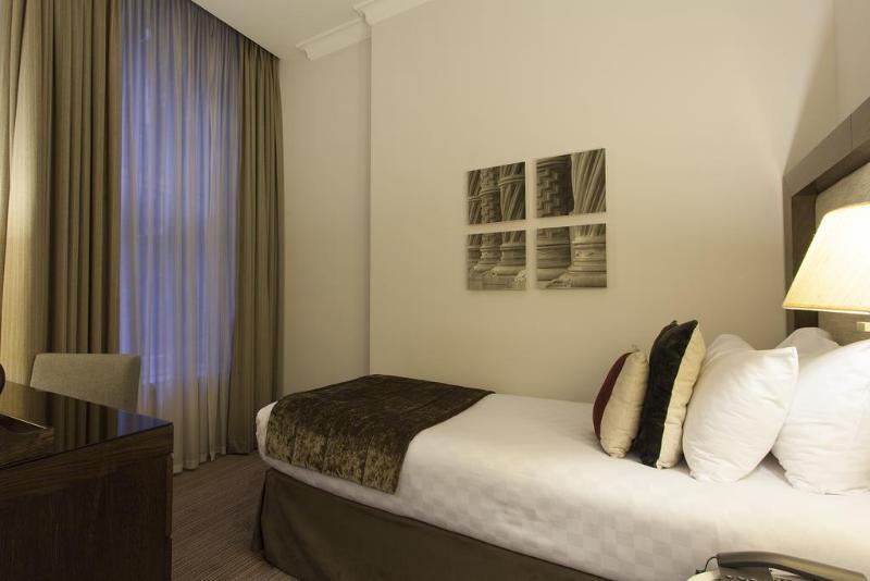 Thistle Holborn Hotel