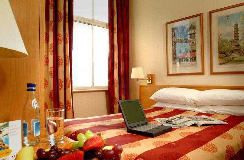 Hotel Comfort Kensington 3*