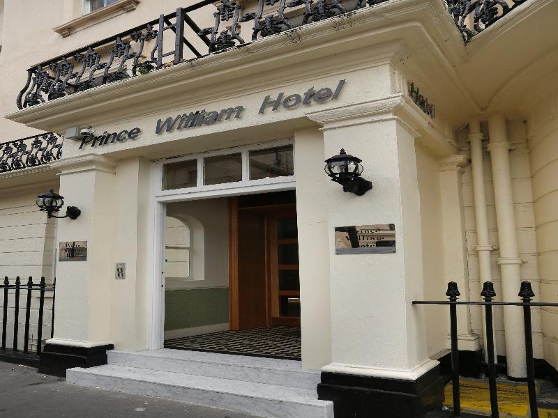 Hotell William 3*