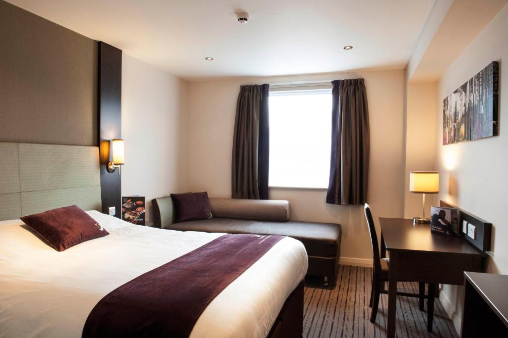 Hotel Premier Tower Bridge 3*