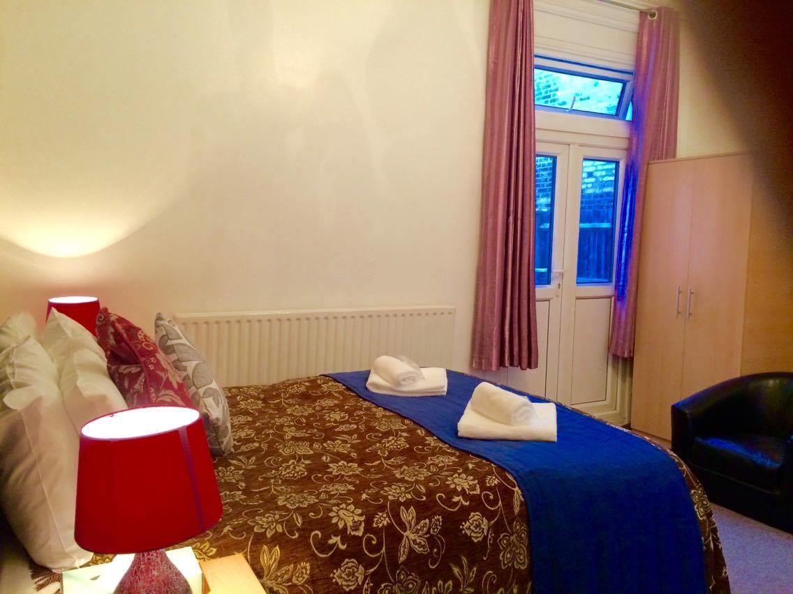 Metro Star Guest house London