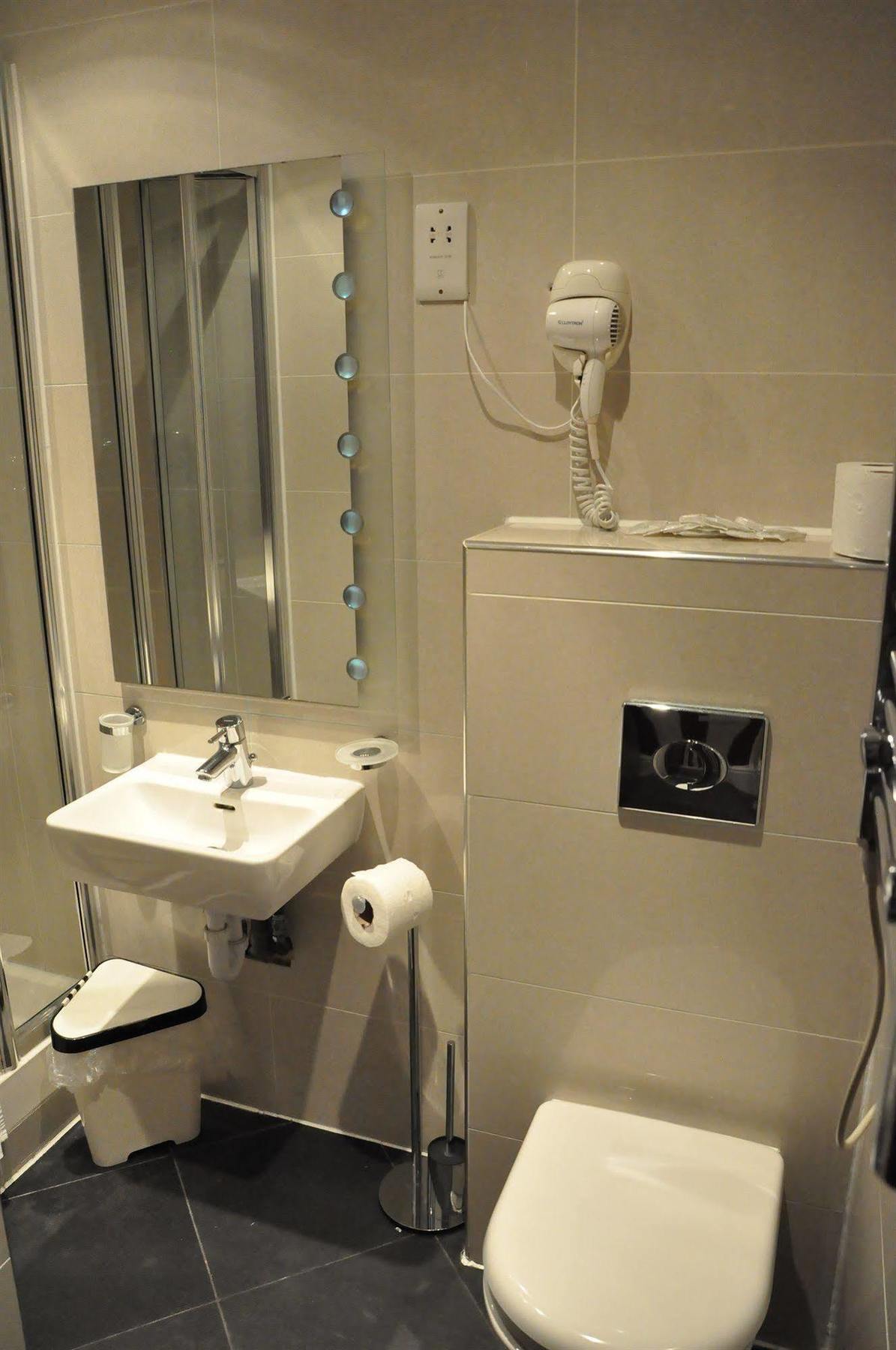 Nox Kensington Gardens 4* London