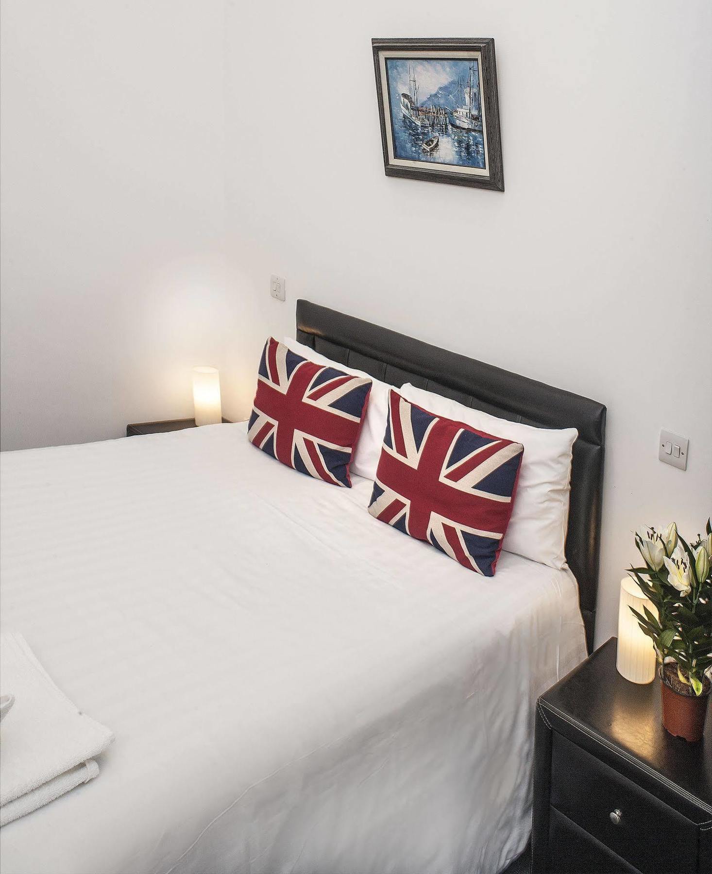 Nox Kensington Gardens 4*