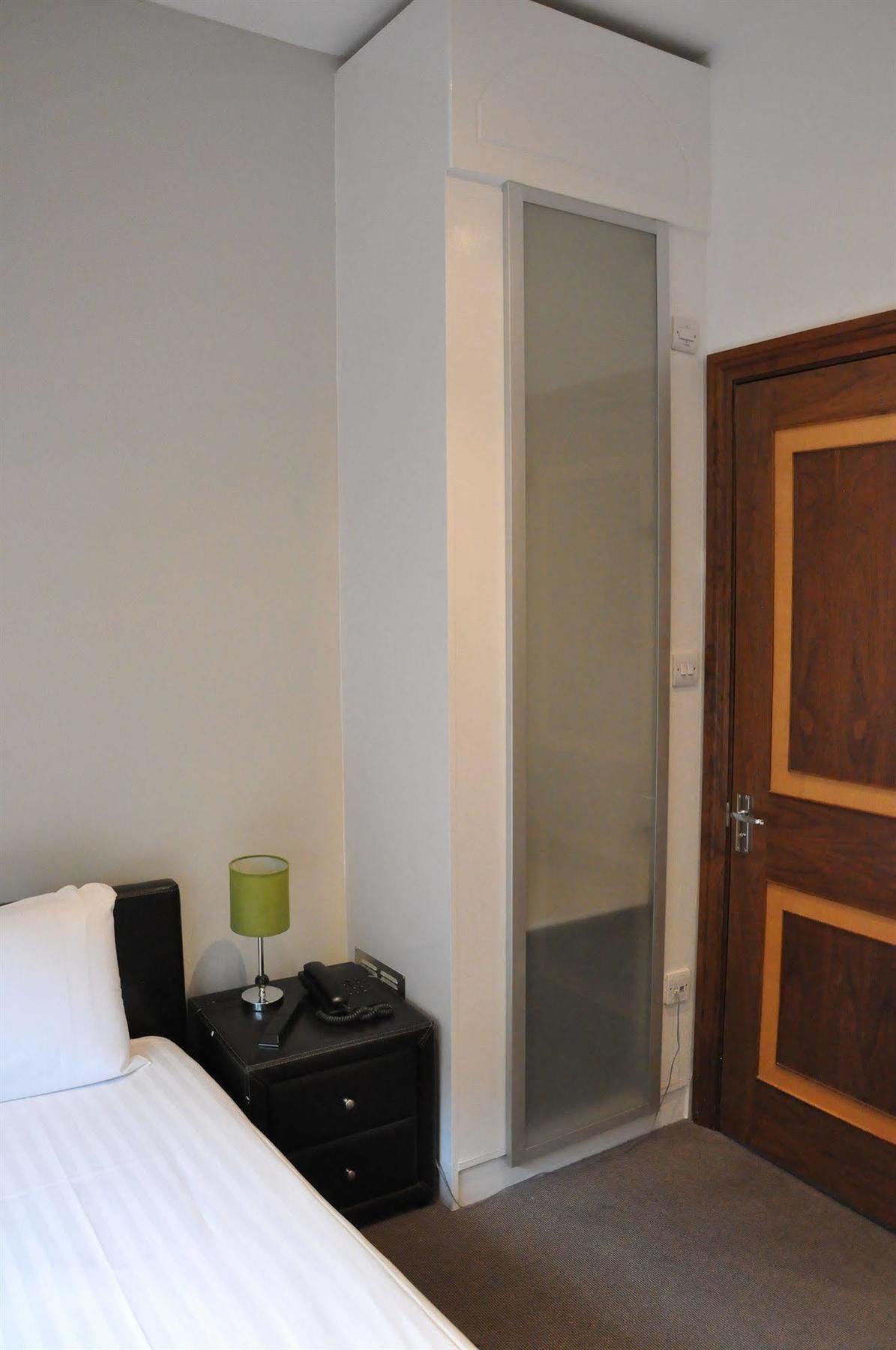 Nox Kensington Gardens Aparthotel