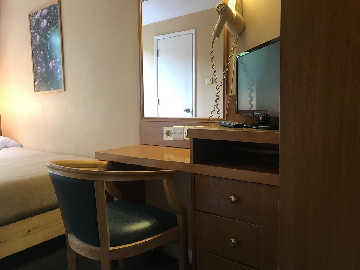The Beverley House Hotel London