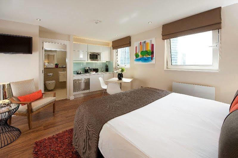 Fraser Place Canary Wharf Apartment London