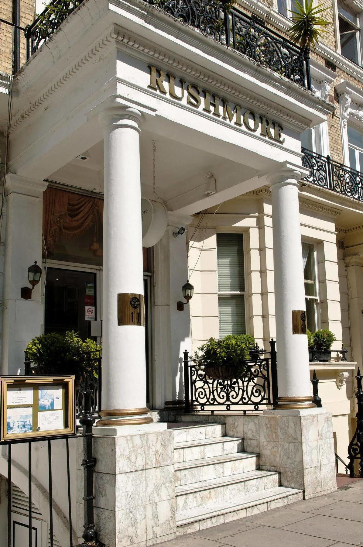 Rushmore Hotel 3*