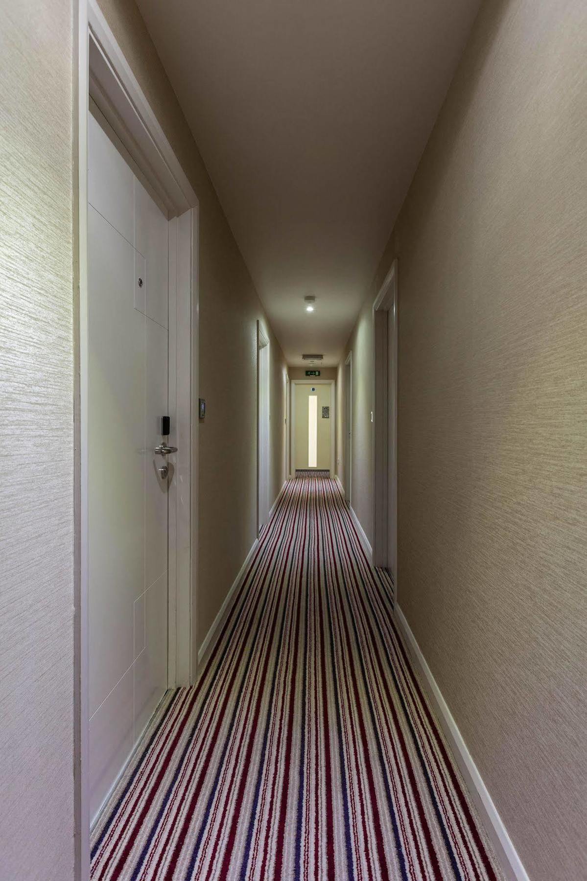 Chiswick Hotel 4*